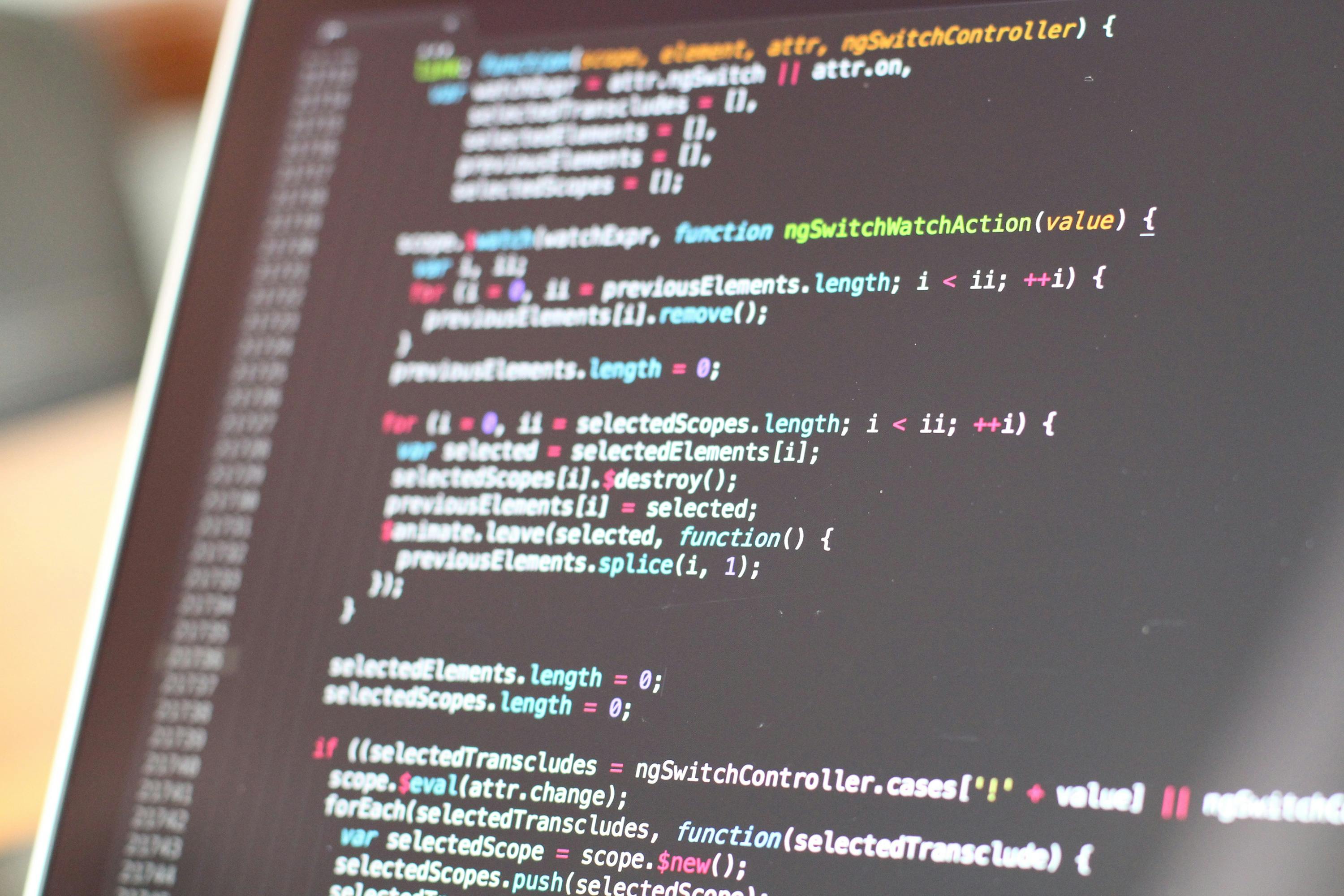Modern web application development on multiple devices